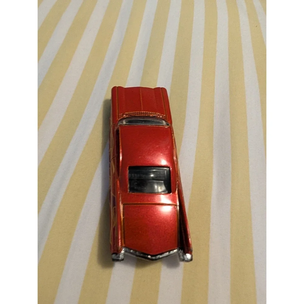 Hot Wheels 2001 Custom 59 Cadillac Red 1:64 Loose